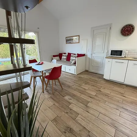 Presqu Ile De Giens Maison T3 Avec Jardin Et Climatisee * Hyères
