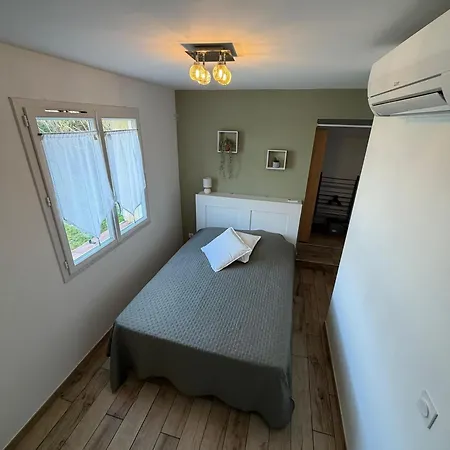 Presqu Ile De Giens Maison T3 Avec Jardin Et Climatisee Dom wakacyjny Hyères